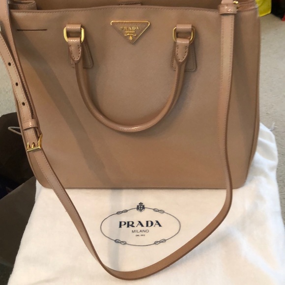 prada vernice bag